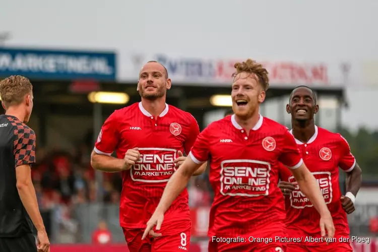 Almere City FC maakt het nog spannend, invalbeurt Verheydt beslissend