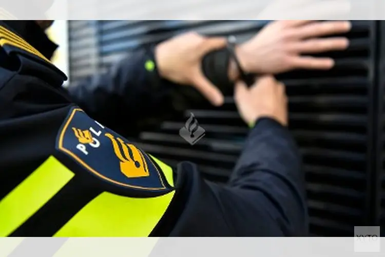 Beroving Almere: politie houdt twee verdachten aan