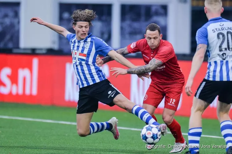 Flitsende eerste helft loodst Almere City FC langs FC Eindhoven