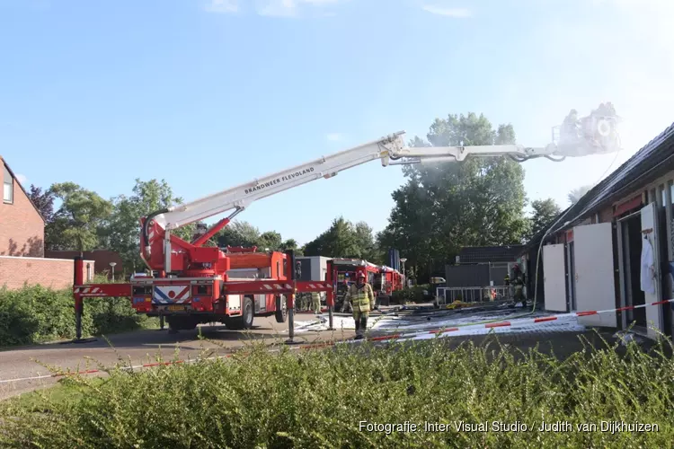 Grote brand in pand Almere