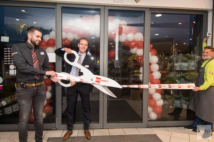 Dekamarkt opent eerste twee winkels in Almere