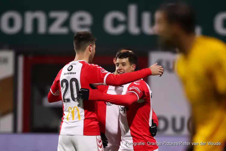 Assehnoun schiet FC Emmen langs Almere City FC