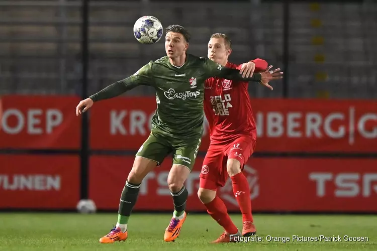 Almere City FC pakt verdienstelijk punt tegen FC Emmen
