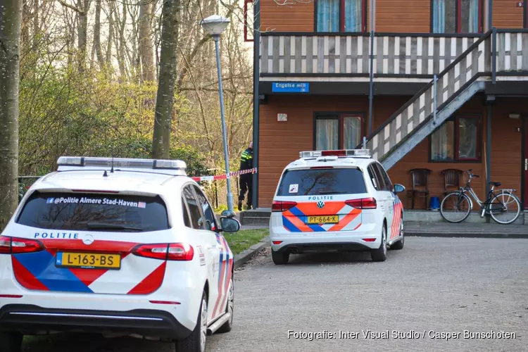 Twee gewonden bij steekincident in AZC in Almere