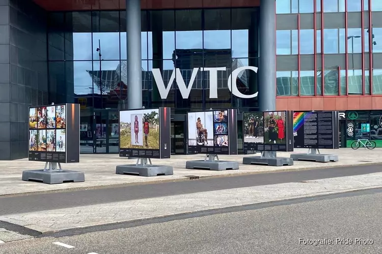 Feestelijke opening Pride Photo tentoonstelling in Almere Centrum
