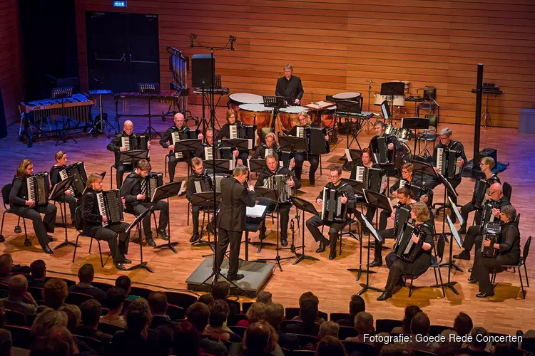 Nederlands Symfonisch Accordeon Orkest speelt muzikale verhalen
