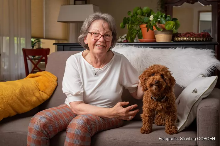 Een oppashond voor senioren: gezellig èn gezond Stichting OOPOEH zoekt senioren en honden in Almere