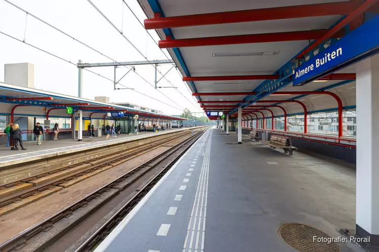 Perronverlenging station Almere Buiten bijna klaar