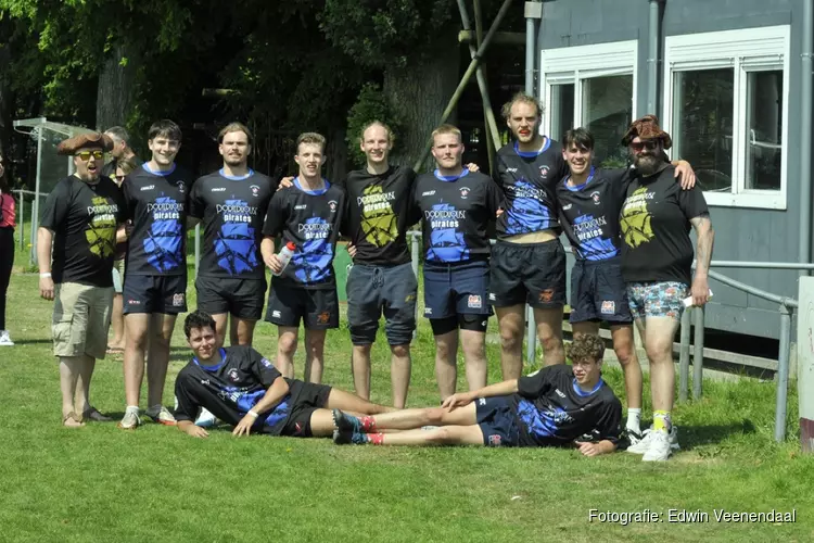Jubileum editie internationale Rugby 7s toernooi met RC Bulldogs Almere spelers