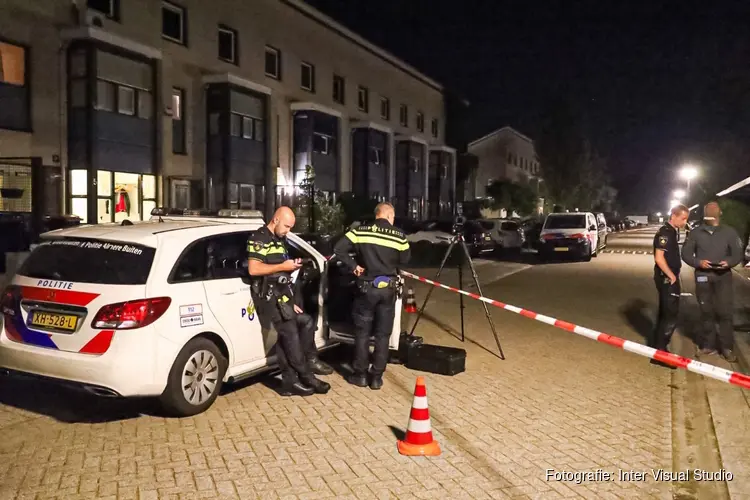 Burgemeester Van der Loo stelt cameratoezicht in na explosie woning Almere Buiten