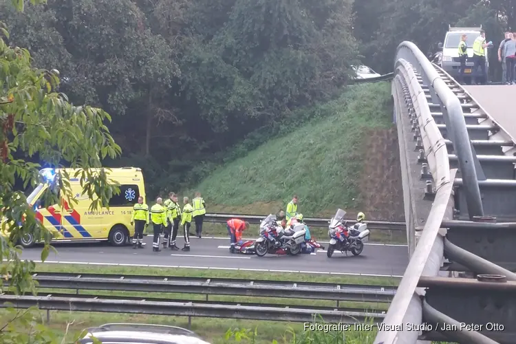 A27 richting Almere afgesloten na ongeval bij Eemnes