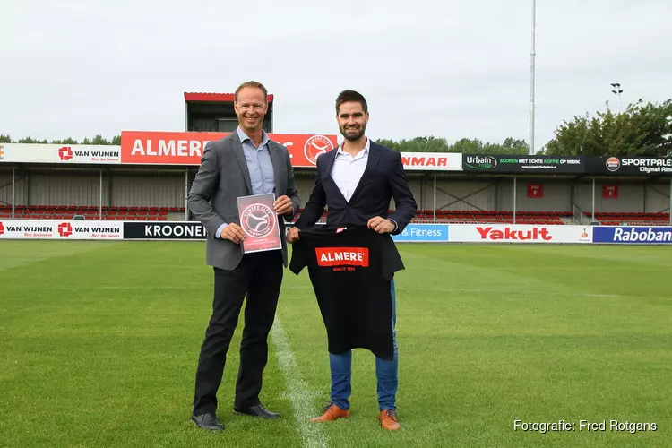 Almere City Marketing en Almere City FC verlengen samenwerking