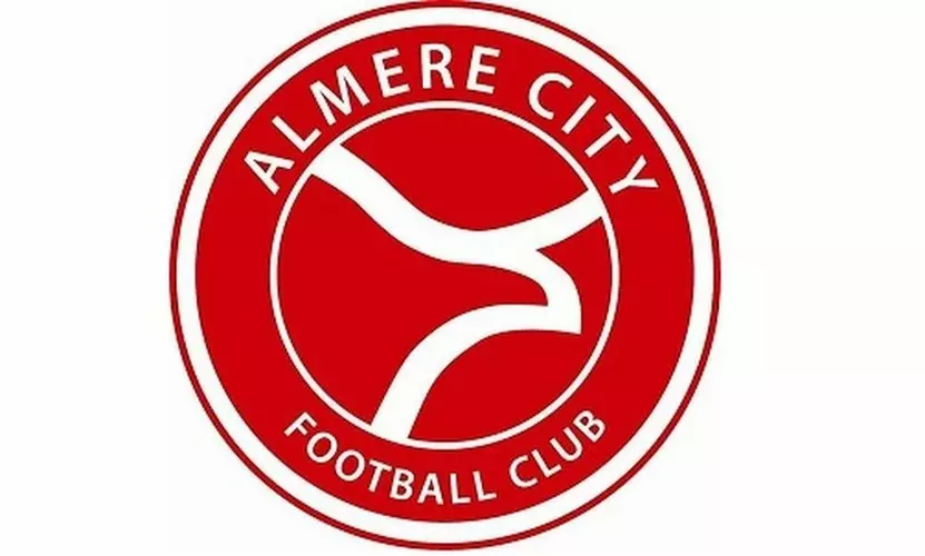 Almere City FC kijkt voorzichtig weer omhoog na zege op Jong AZ